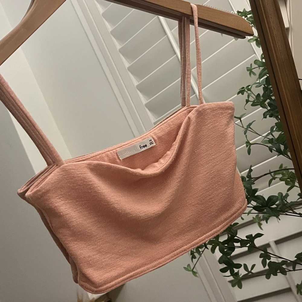 Wilfred Free / Aritzia crop top / tank